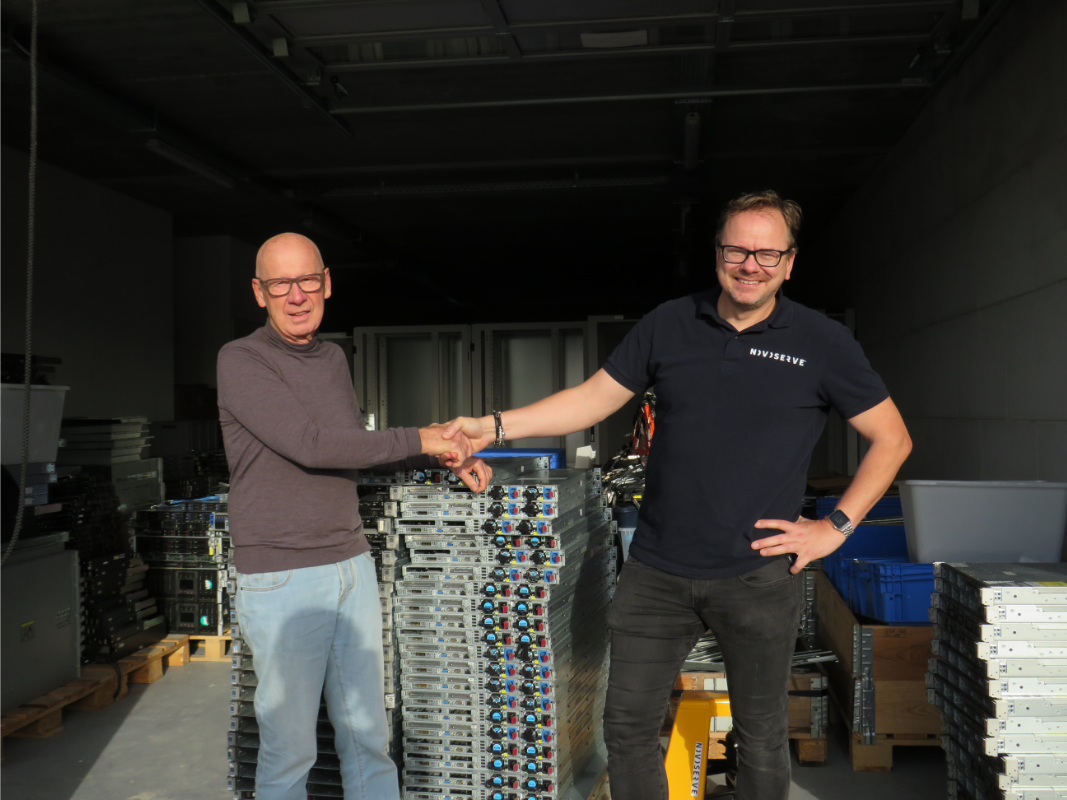 Marcel (Vrienden van Oekraïne) met Herke Plantenga (NovoServe)