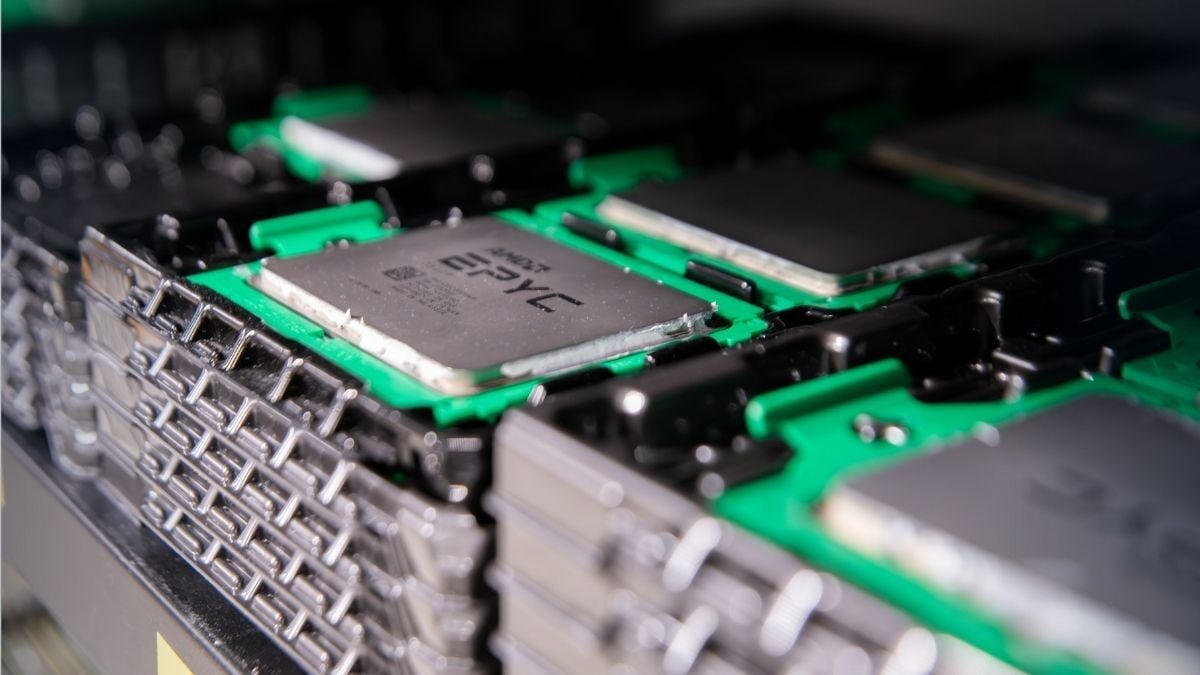 amd-epyc-cpu-piled-up