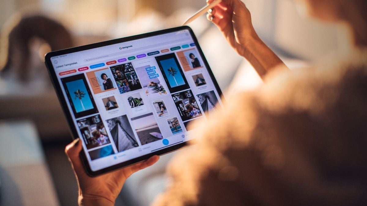 A woman looking at digital marketing platforms