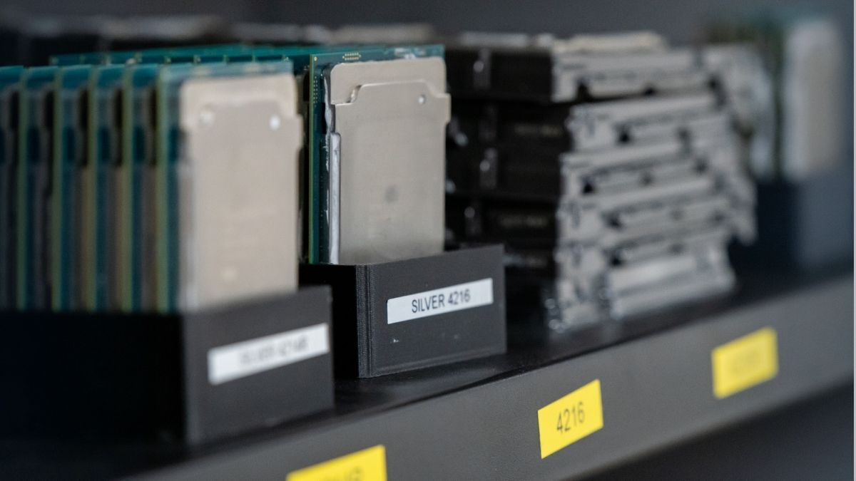 Intel Xeon CPU processors in a NovoServe data center