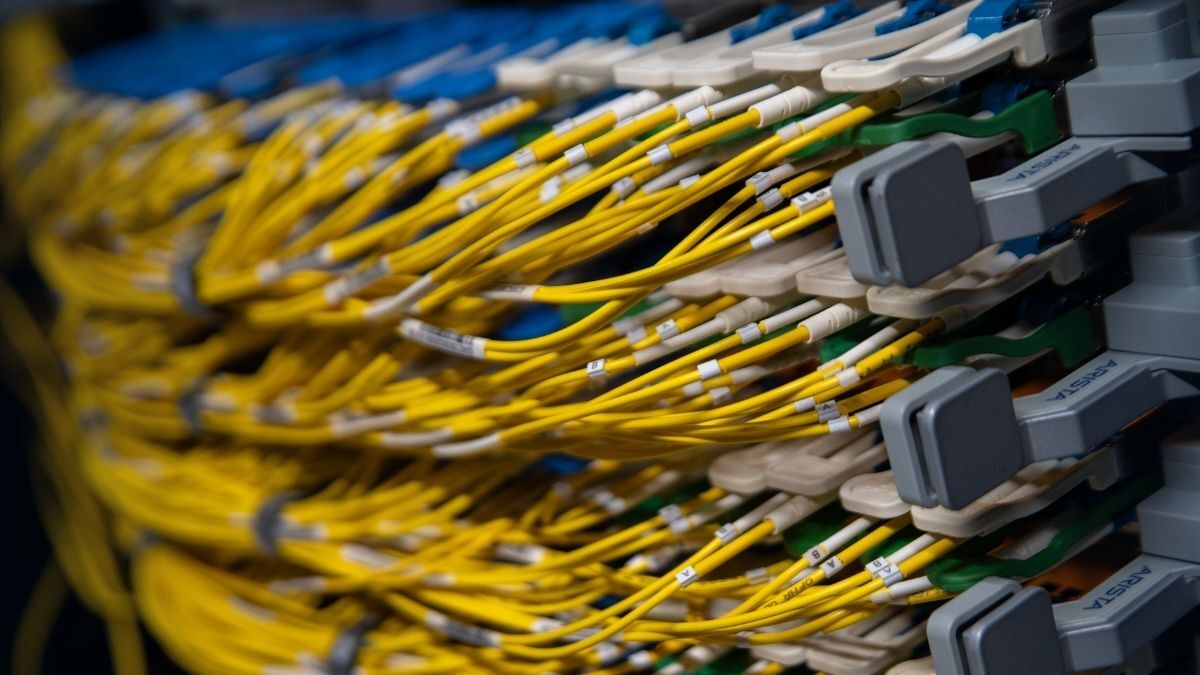 Dedicated servers met kabels en unmetered bandbreedte
